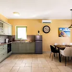 Pinaza A